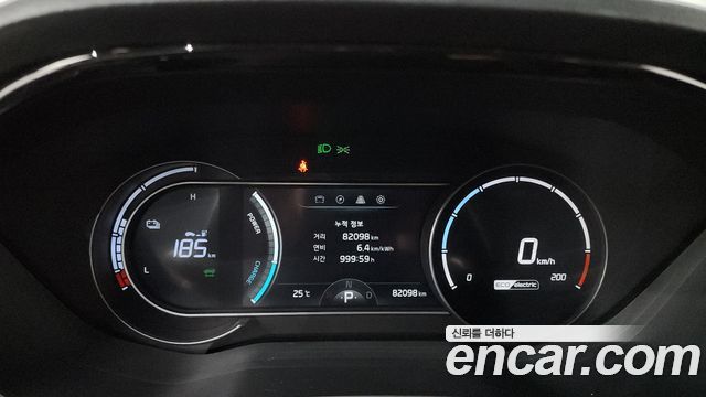 Kia Niro Plus Air 2023 — фото 8