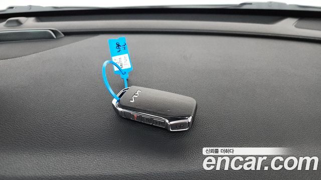 Kia Niro Plus Air 2023 — фото 15
