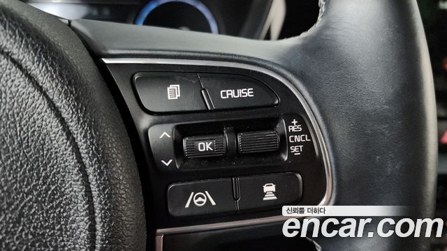 Kia Niro Plus Air 2023 — фото 16