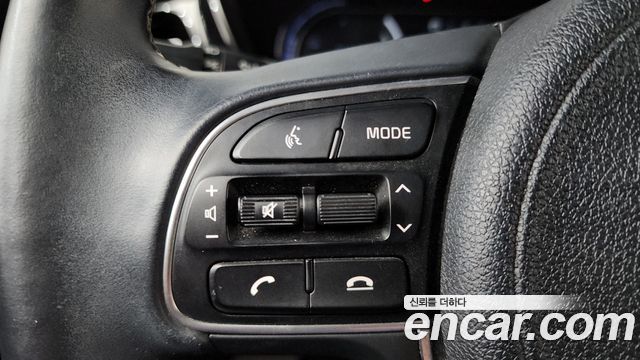 Kia Niro Plus Air 2023 — фото 17