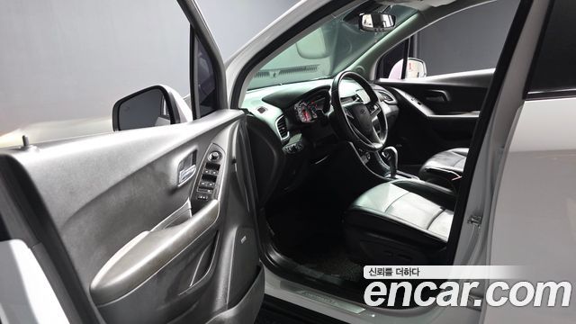 Chevrolet Trax 1.4 Blade 2018 — фото 10