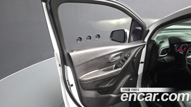Chevrolet Trax 1.4 Blade 2018 — фото 24