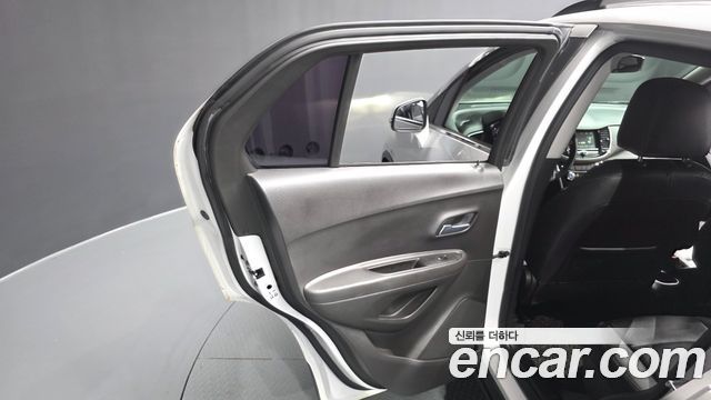 Chevrolet Trax 1.4 Blade 2018 — фото 25