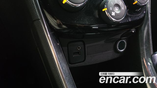 Chevrolet Trax 1.4 Blade 2018 — фото 26