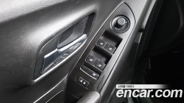 Chevrolet Trax 1.4 Blade 2018 — фото 29