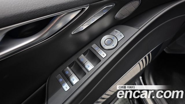 Genesis Electrified G80 (RG3) e-AWD 2022 — фото 17