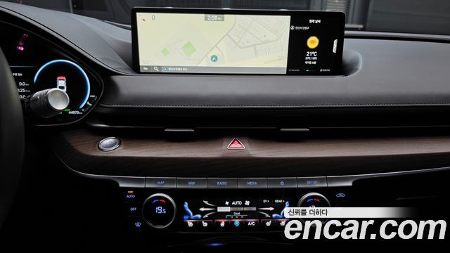 Genesis Electrified G80 (RG3) e-AWD 2022 — фото 35