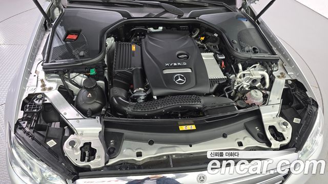 Mercedes-Benz E-Class (W213) E300e 4MATIC Exclusive 2020 — фото 6