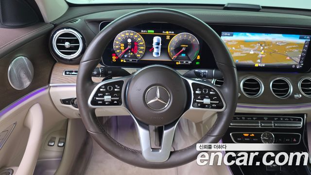 Mercedes-Benz E-Class (W213) E300e 4MATIC Exclusive 2020 — фото 12