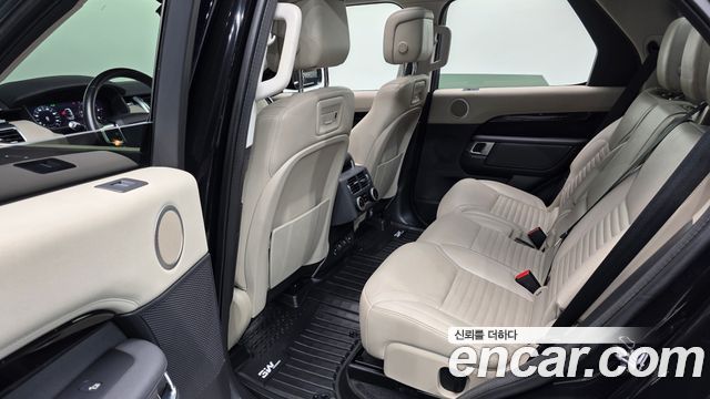 Land Rover Discovery 5 D250 SE 2022 — фото 12