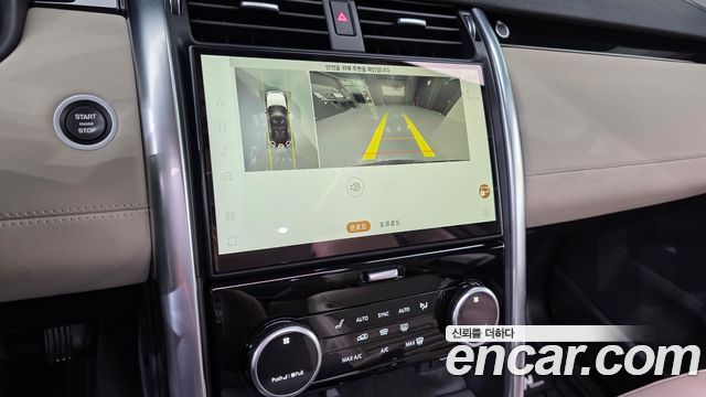 Land Rover Discovery 5 D250 SE 2022 — фото 16