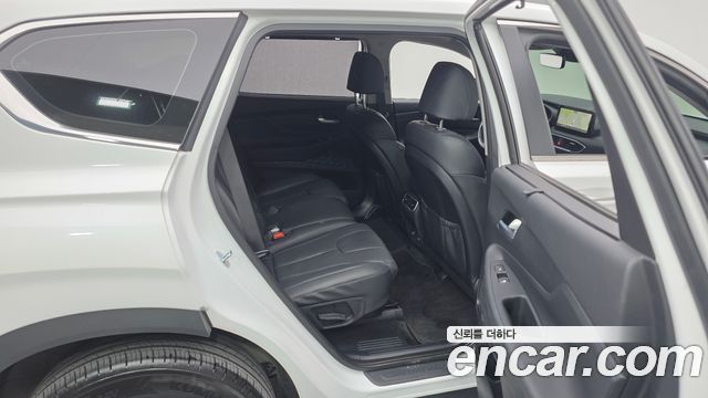 Hyundai Santa Fe HEV 1.6 2WD Prestige 2023 — фото 11