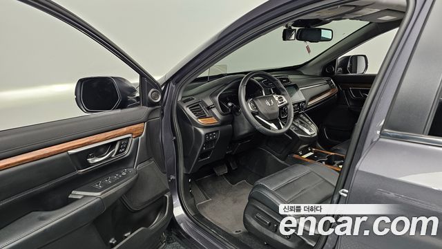 Honda CR-V (V) 2.0 Hybrid Touring 4WD 2022 — фото 10
