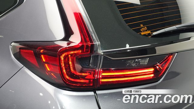 Honda CR-V (V) 2.0 Hybrid Touring 4WD 2022 — фото 23