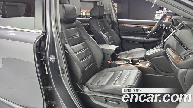 Honda CR-V (V) 2.0 Hybrid Touring 4WD 2022 — фото 26