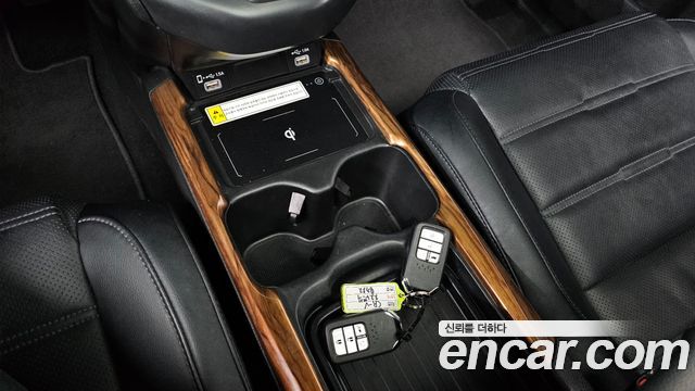 Honda CR-V (V) 2.0 Hybrid Touring 4WD 2022 — фото 32