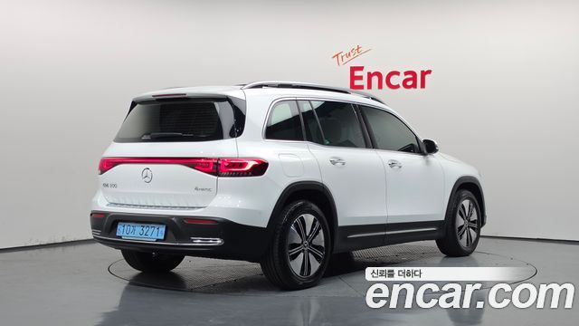 Mercedes-Benz EQB (X243) EQB300 4MATIC Electric Art 2024 — фото 2