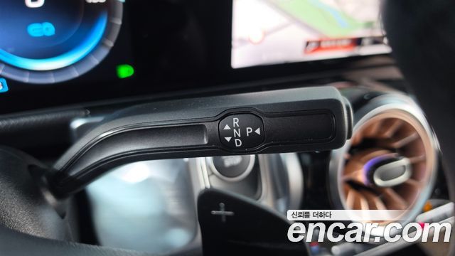 Mercedes-Benz EQB (X243) EQB300 4MATIC Electric Art 2024 — фото 9