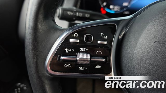 Mercedes-Benz EQB (X243) EQB300 4MATIC Electric Art 2024 — фото 17