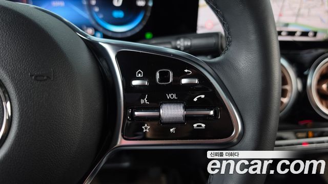 Mercedes-Benz EQB (X243) EQB300 4MATIC Electric Art 2024 — фото 18
