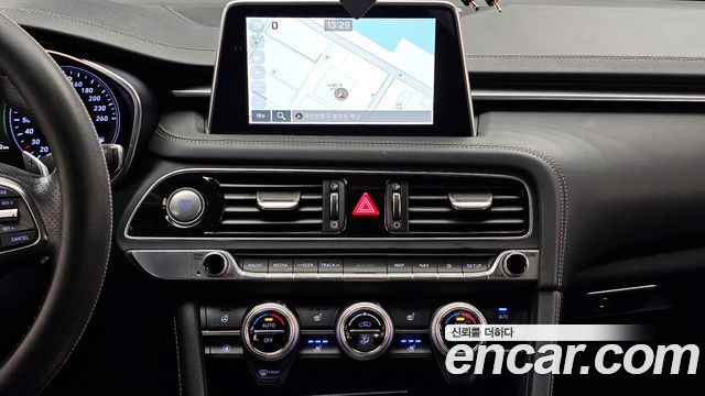 Genesis G70 2.0T Elite 2019 — фото 14