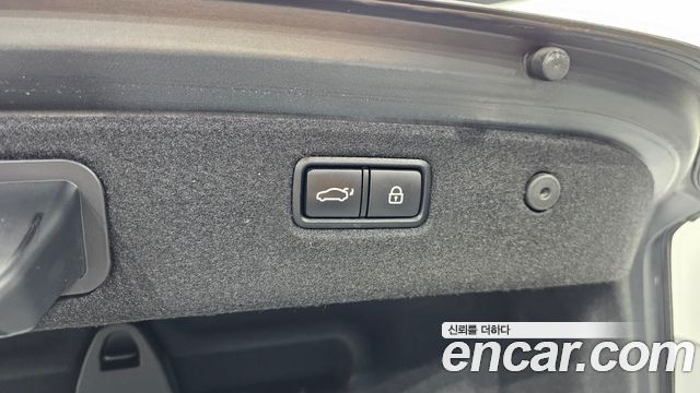 Genesis G70 2.0T Elite 2019 — фото 20
