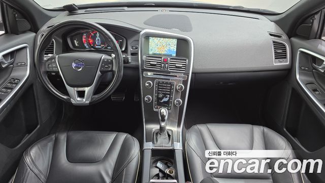Volvo XC60 D5 R-Design AWD 1st 2016 — фото 7