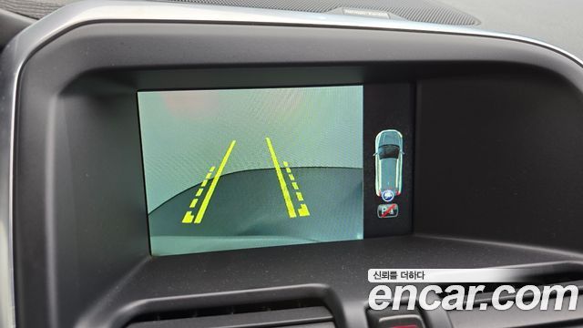 Volvo XC60 D5 R-Design AWD 1st 2016 — фото 18