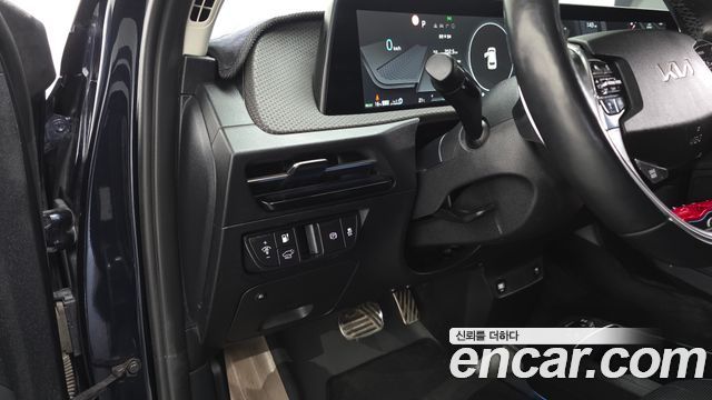 Kia EV6 Long Range Earth 2023 — фото 13
