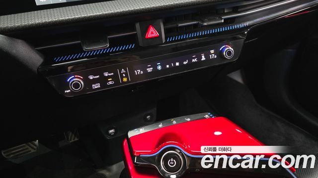 Kia EV6 Long Range Earth 2023 — фото 17