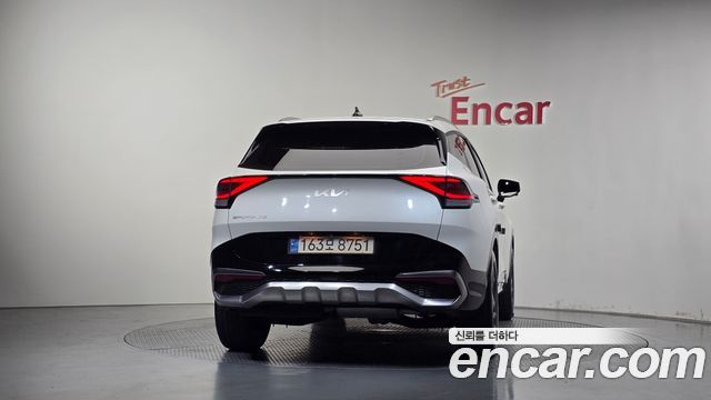 Kia Sportage (V) Diesel 2.0 2WD Signature 2023 — фото 4