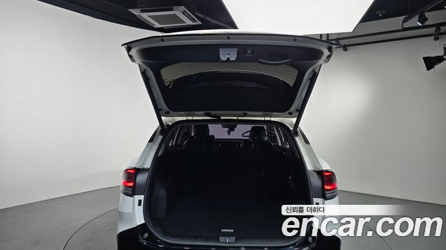 Kia Sportage (V) Diesel 2.0 2WD Signature 2023 — фото 19
