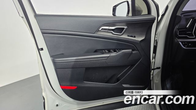 Kia Sportage (V) Diesel 2.0 2WD Signature 2023 — фото 24