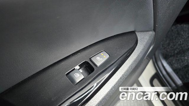 Kia Sportage (V) Diesel 2.0 2WD Signature 2023 — фото 30