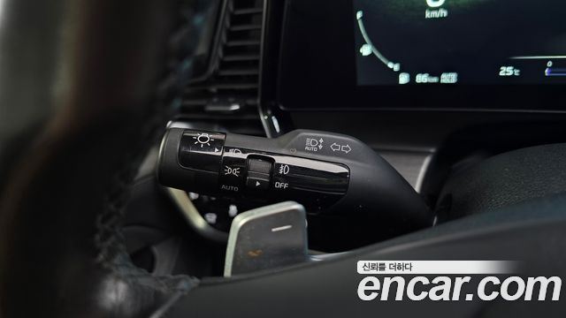 Kia Sportage (V) Diesel 2.0 2WD Signature 2023 — фото 39