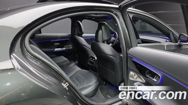 Mercedes-Benz E-Class (W214) E300 4MATIC AMG Line 2024 — фото 12