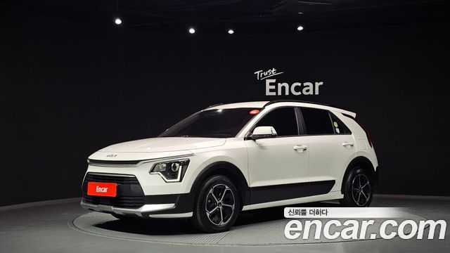 Kia Niro Trendy 2024 — фото 1