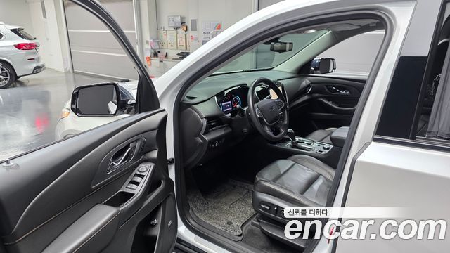 Chevrolet Traverse 3.6 AWD Redline 2020 — фото 10