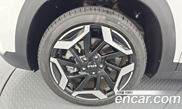 Kia Seltos Gasoline 1.6 Turbo 2WD Signature 2023 — фото 5