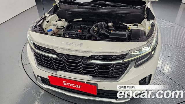 Kia Seltos Gasoline 1.6 Turbo 2WD Signature 2023 — фото 6