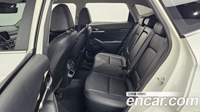 Kia Seltos Gasoline 1.6 Turbo 2WD Signature 2023 — фото 12