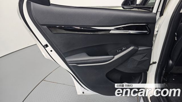 Kia Seltos Gasoline 1.6 Turbo 2WD Signature 2023 — фото 25