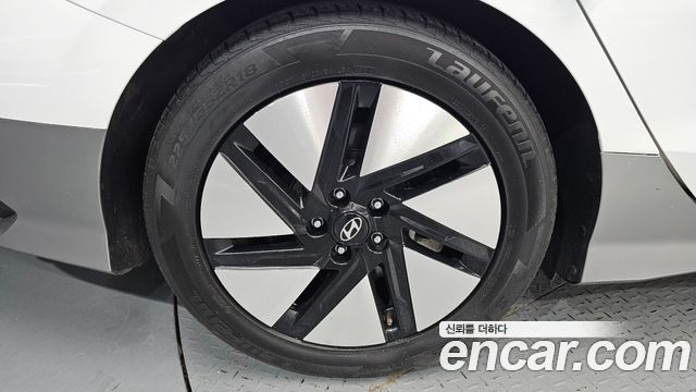 Hyundai Ioniq 6 Long Range Exclusive 2023 — фото 5