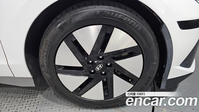 Hyundai Ioniq 6 Long Range Exclusive 2023 — фото 27