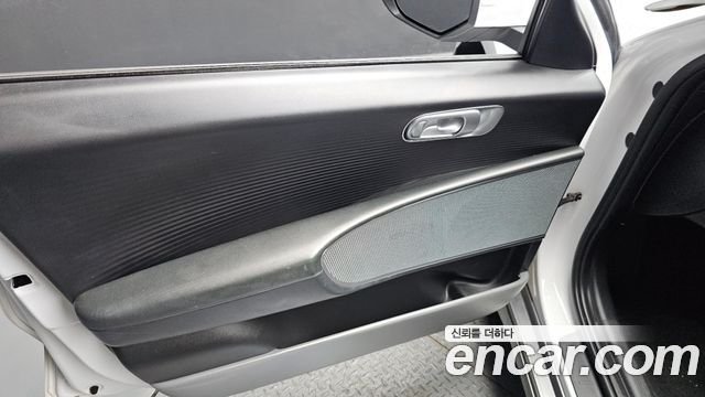 Hyundai Ioniq 6 Long Range Exclusive 2023 — фото 30