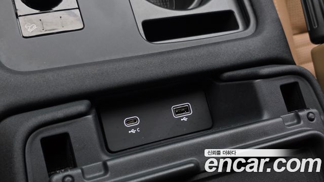 Land Rover Discovery 5 P360 Dynamic HSE 2024 — фото 27