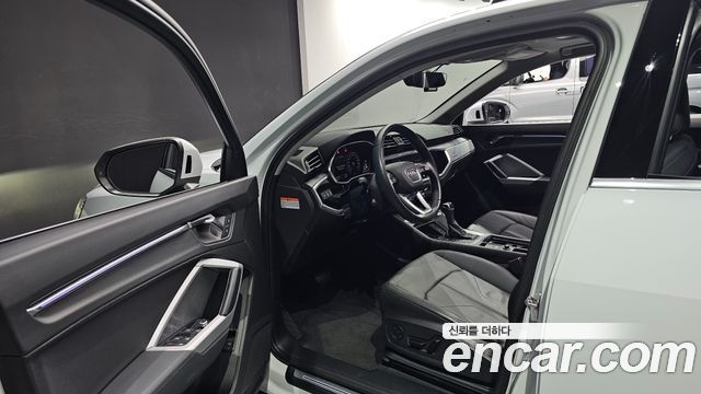Audi Q3 (F3) 40 TFSI Quatrro Sport Back 2023 — фото 8