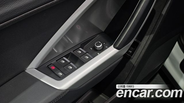 Audi Q3 (F3) 40 TFSI Quatrro Sport Back 2023 — фото 10