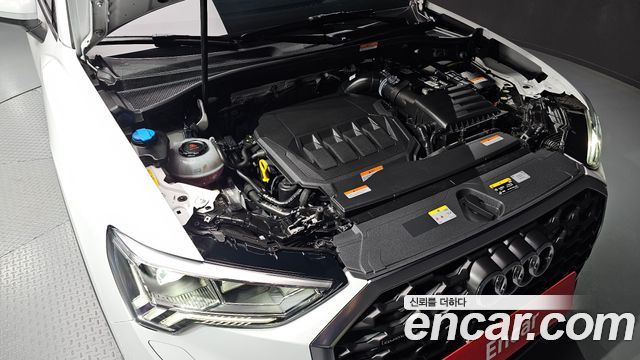 Audi Q3 (F3) 40 TFSI Quatrro Sport Back 2023 — фото 23