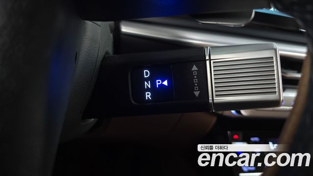Hyundai Grandeur (GN7) 2,5 Gasoline 2WD Premium 2026 — фото 9